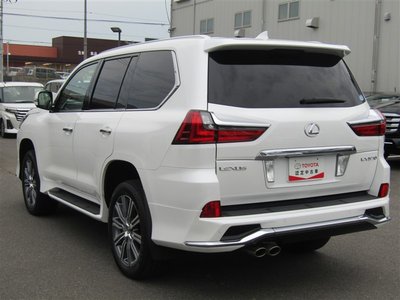 2016 Lexus LX — фото 4