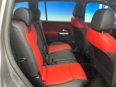 MERCEDES-BENZ GLB AMG - 10