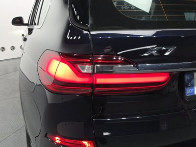2021 BMW X7 缩略图 12