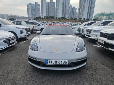 PORSCHE 718 BOXSTER