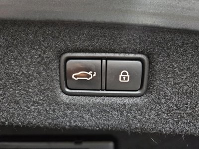 2020 Genesis G90 缩略图 16