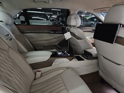 2020 Genesis G90 缩略图 15