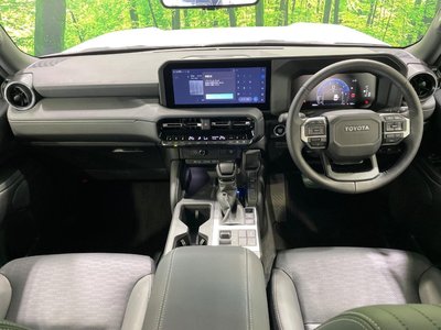 2025 Toyota LAND CRUISER 250 photo 4