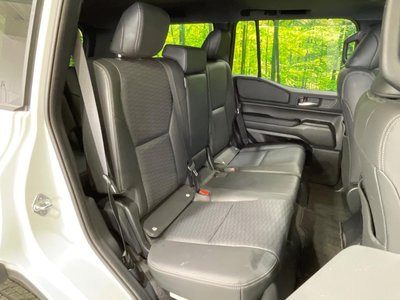 2025 Toyota LAND CRUISER 250 photo 10