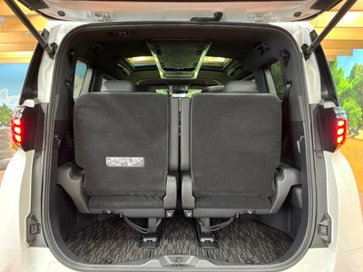 صورة 10 لـ 2024 Toyota ALPHARD