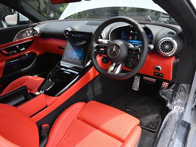 صورة مصغرة 64 لـ 2025 Mercedes-BENZ GT AMG