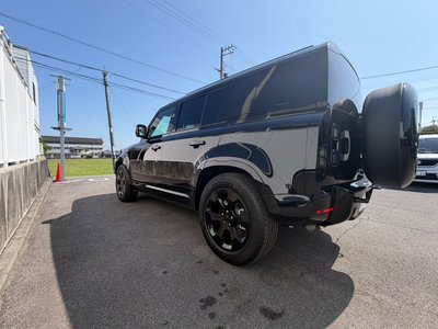 LAND ROVER DEFENDER - 6