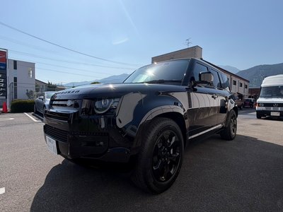 LAND ROVER DEFENDER - 1