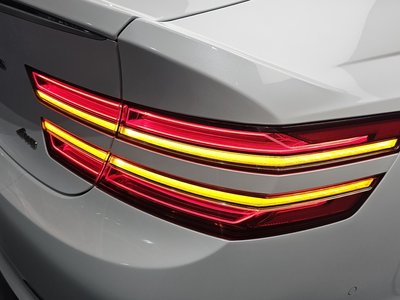 GENESIS G80 (RG3) - 10