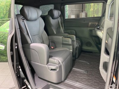 TOYOTA ALPHARD - 9