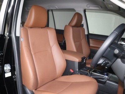 2022 Toyota LAND CRUISER PRADO — фото 9