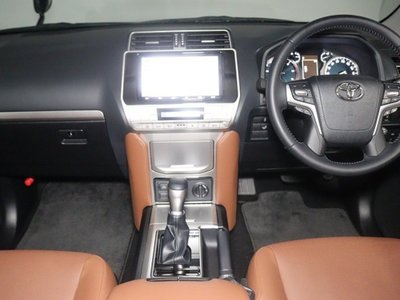 2022 Toyota LAND CRUISER PRADO — фото 2