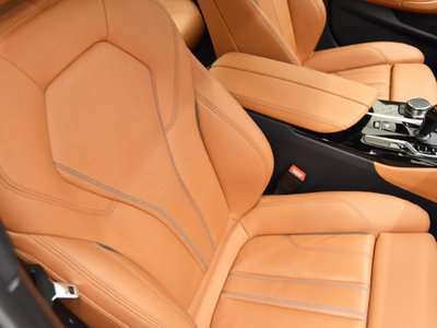 صورة 10 لـ 2023 BMW 5 SERIES