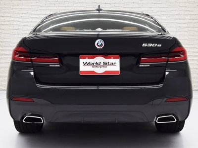 صورة 4 لـ 2023 BMW 5 SERIES
