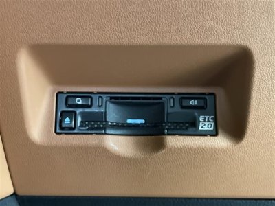 TOYOTA VELLFIRE - 6