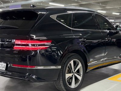 GENESIS GV80 - 8