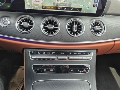 MERCEDES-BENZ CLS - 9