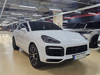 صورة 2 لـ 2022 Porsche CAYENNE