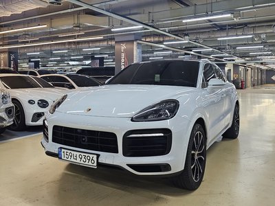 صورة 1 لـ 2022 Porsche CAYENNE