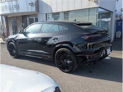 LAMBORGHINI URUS - 2