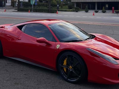 FERRARI 458 - 1