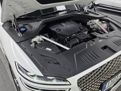 صورة 7 لـ 2023 Genesis GV70