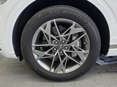 صورة 6 لـ 2023 Genesis GV70