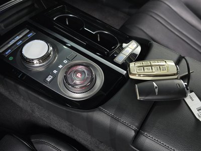 2023 Genesis G80 (RG3) photo 9