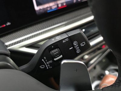 2025 BMW X7 — миниатюра 34