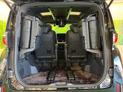 صورة مصغرة 45 لـ 2024 Toyota VELLFIRE