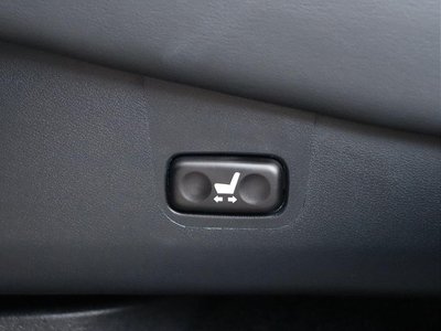 صورة مصغرة 46 لـ 2016 Toyota LAND CRUISER 200