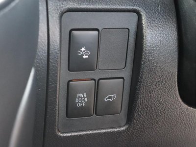 صورة مصغرة 37 لـ 2016 Toyota LAND CRUISER 200