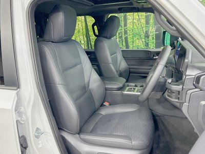 TOYOTA LAND CRUISER 250 - 9