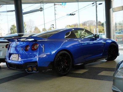 NISSAN GT-R - 2