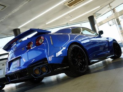 NISSAN GT-R - 6