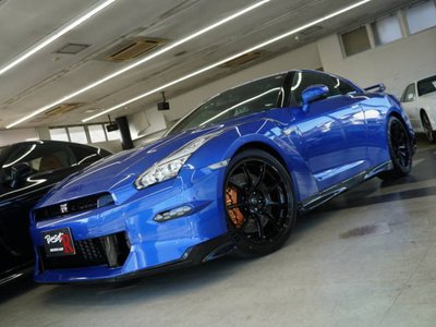 NISSAN GT-R - 5