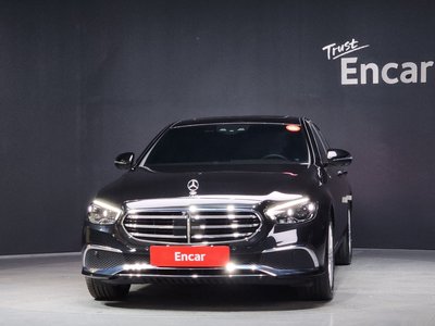 MERCEDES-BENZ E-CLASS - 2