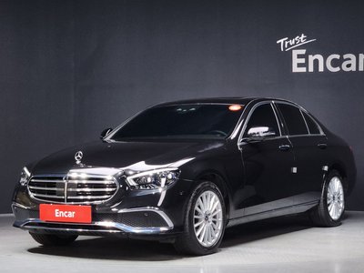 MERCEDES-BENZ E-CLASS - 1