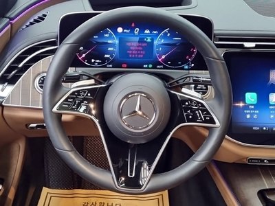 MERCEDES-BENZ E-CLASS - 9