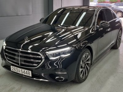 MERCEDES-BENZ E-CLASS - 4