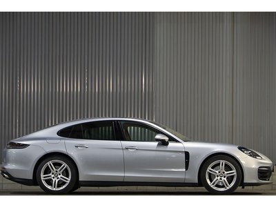 PORSCHE PANAMERA - 6