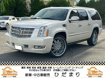 CADILLAC ESCALADE - 1