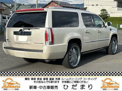 CADILLAC ESCALADE - 6