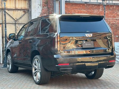 CADILLAC ESCALADE - 9