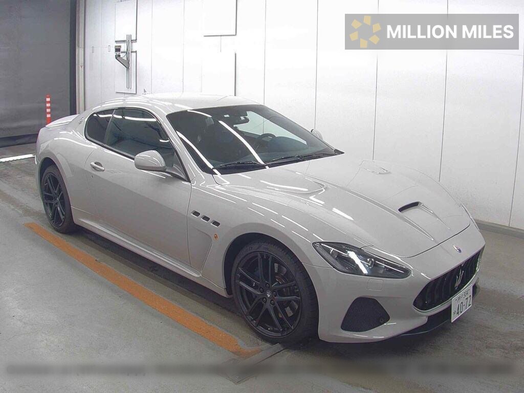 MASERATI GRANTURISMO - View 1
