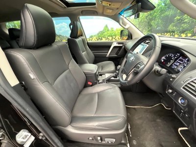 TOYOTA LAND CRUISER PRADO - 7