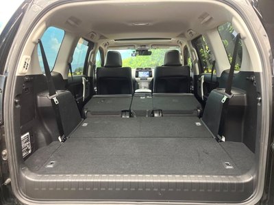 TOYOTA LAND CRUISER PRADO - 10