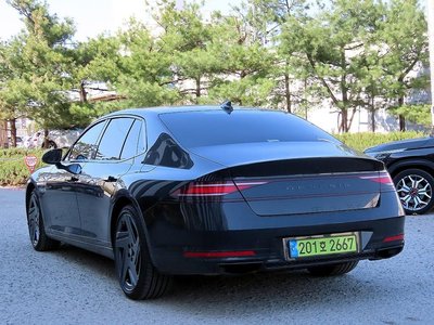 صورة 2 لـ 2025 Genesis G90 (RS4)
