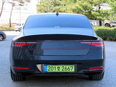 صورة 3 لـ 2025 Genesis G90 (RS4)
