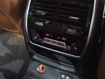 صورة مصغرة 19 لـ 2025 BMW X7